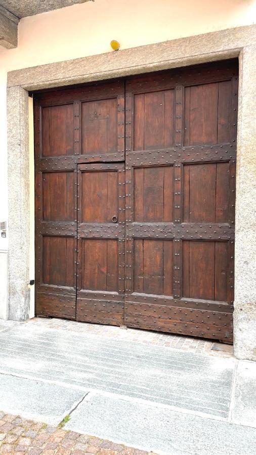 Historical Duomo Apartment Alba Ngoại thất bức ảnh