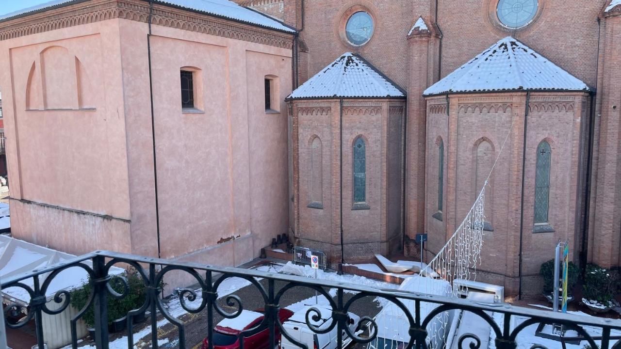 Historical Duomo Apartment Alba Ngoại thất bức ảnh