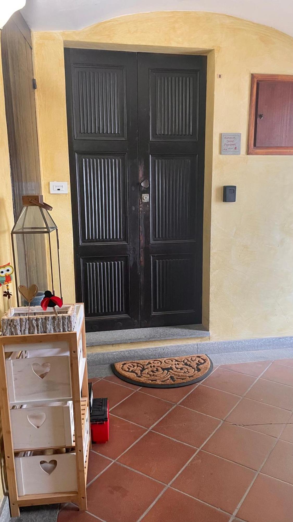 Historical Duomo Apartment Alba Ngoại thất bức ảnh
